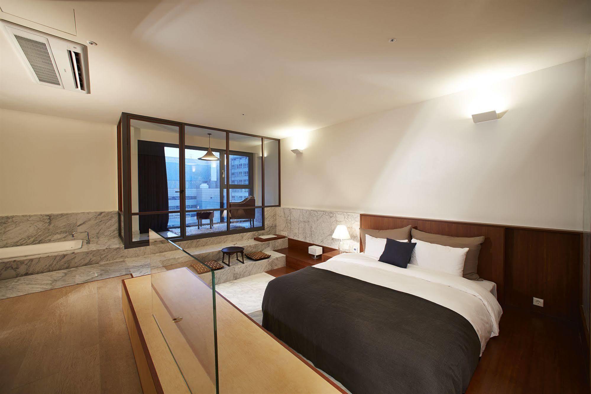 Snow Hotel โซล ภายนอก รูปภาพ