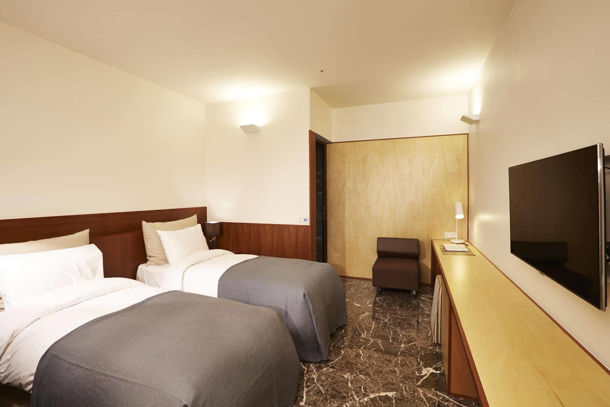 Snow Hotel โซล ภายนอก รูปภาพ